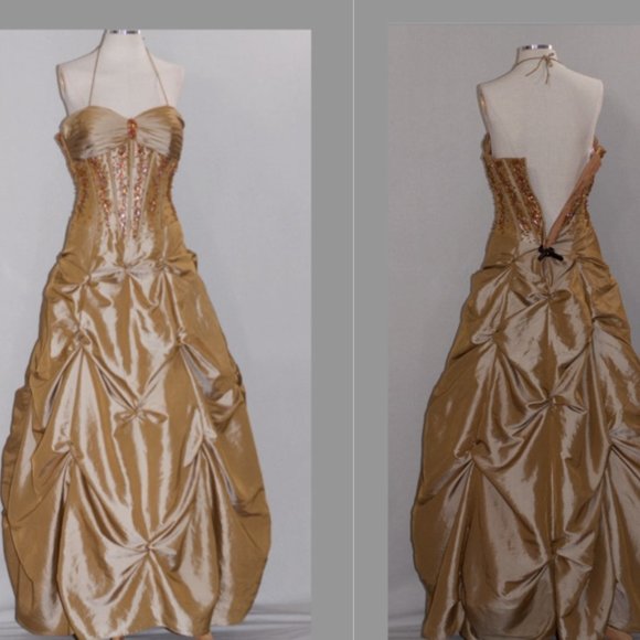 Xcite A Division ofImpression Gold Gown